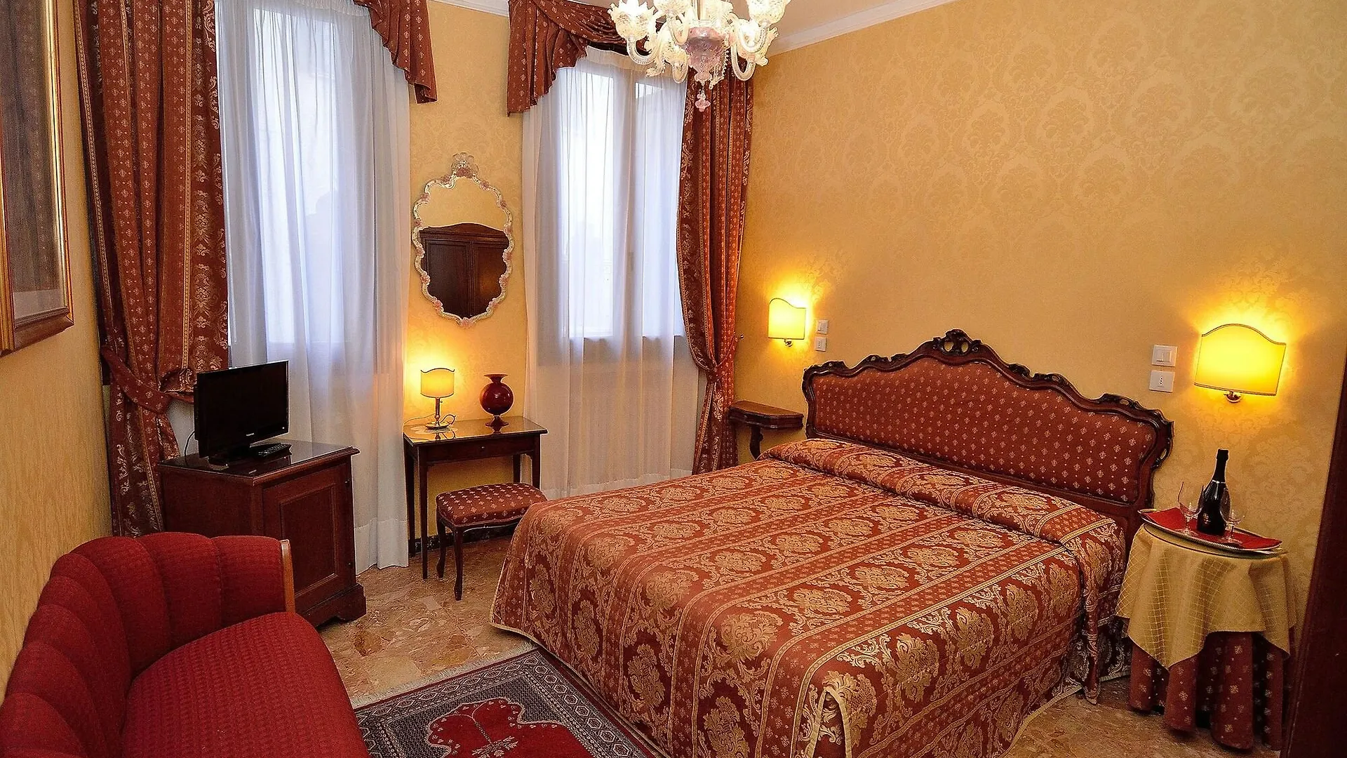 Hotel Da Bruno Venice 3*,