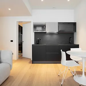 Sant'ambrogio Apartments, Reception H24 Apartment Milan