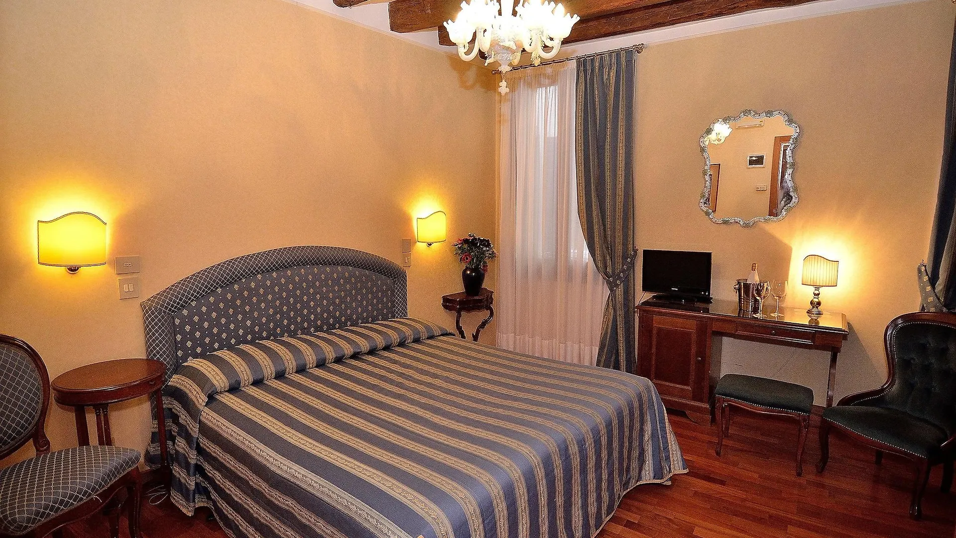 Hotel Da Bruno Venecia 3*,