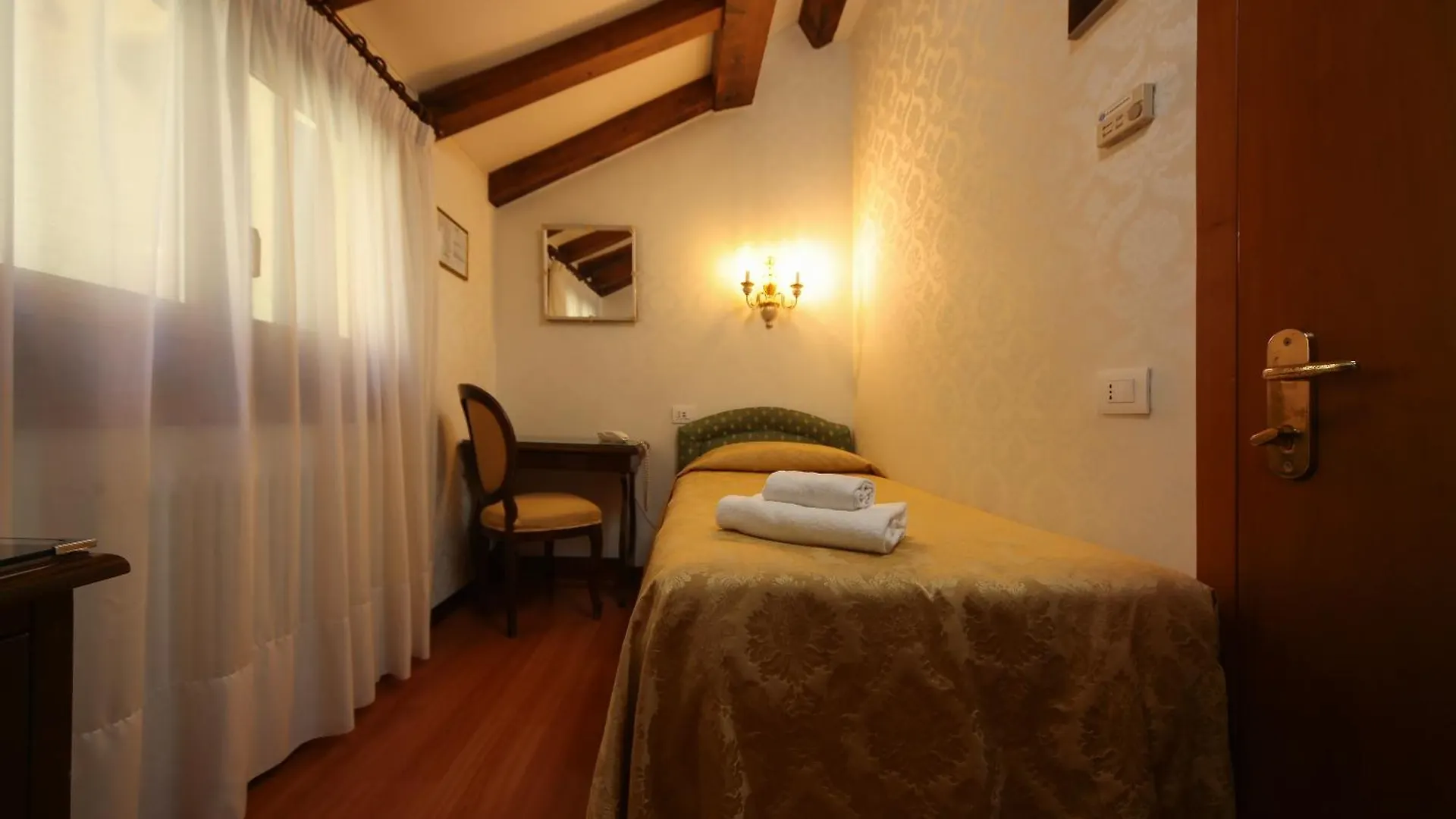 Hotel Da Bruno Venecia 3*,  Italia